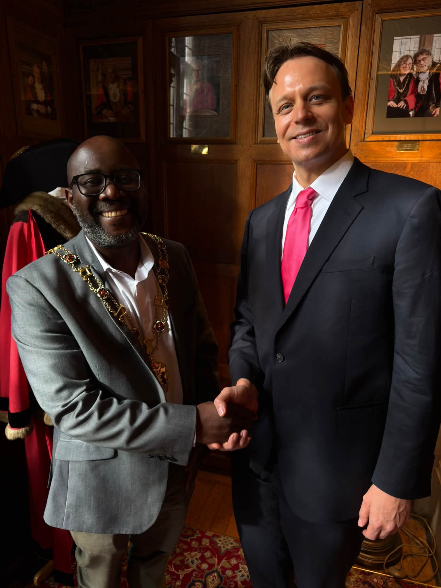 Tony Pajunen with the Lord Mayor of Oxford, Chewe Munkonge